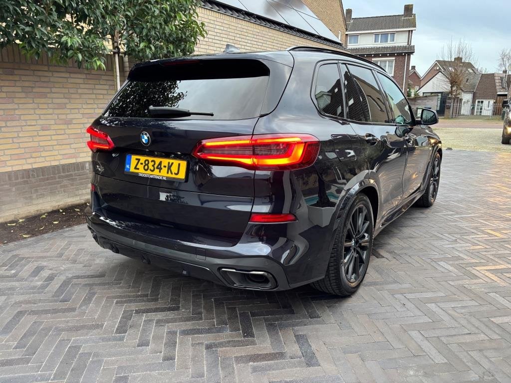 BMW X5 XDrive45e Carbon zwart M-pakket PANORAMA 394 pk, Auto's, Dealer onderhouden, Gebruikt, Zwart, Vierwielaandrijving