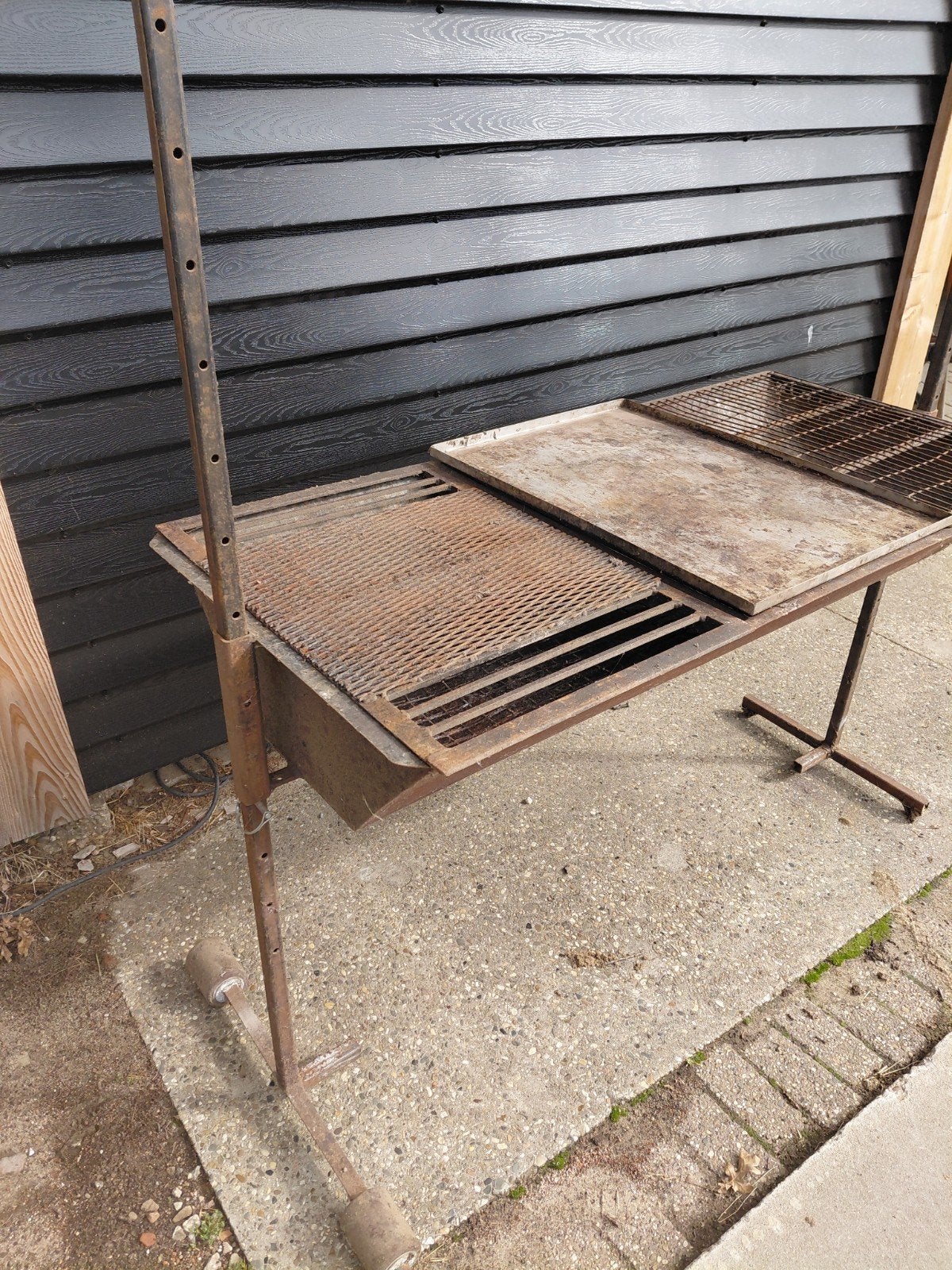 Grote Bbq grill, braai, partygrill, Ophalen, Zo goed als nieuw