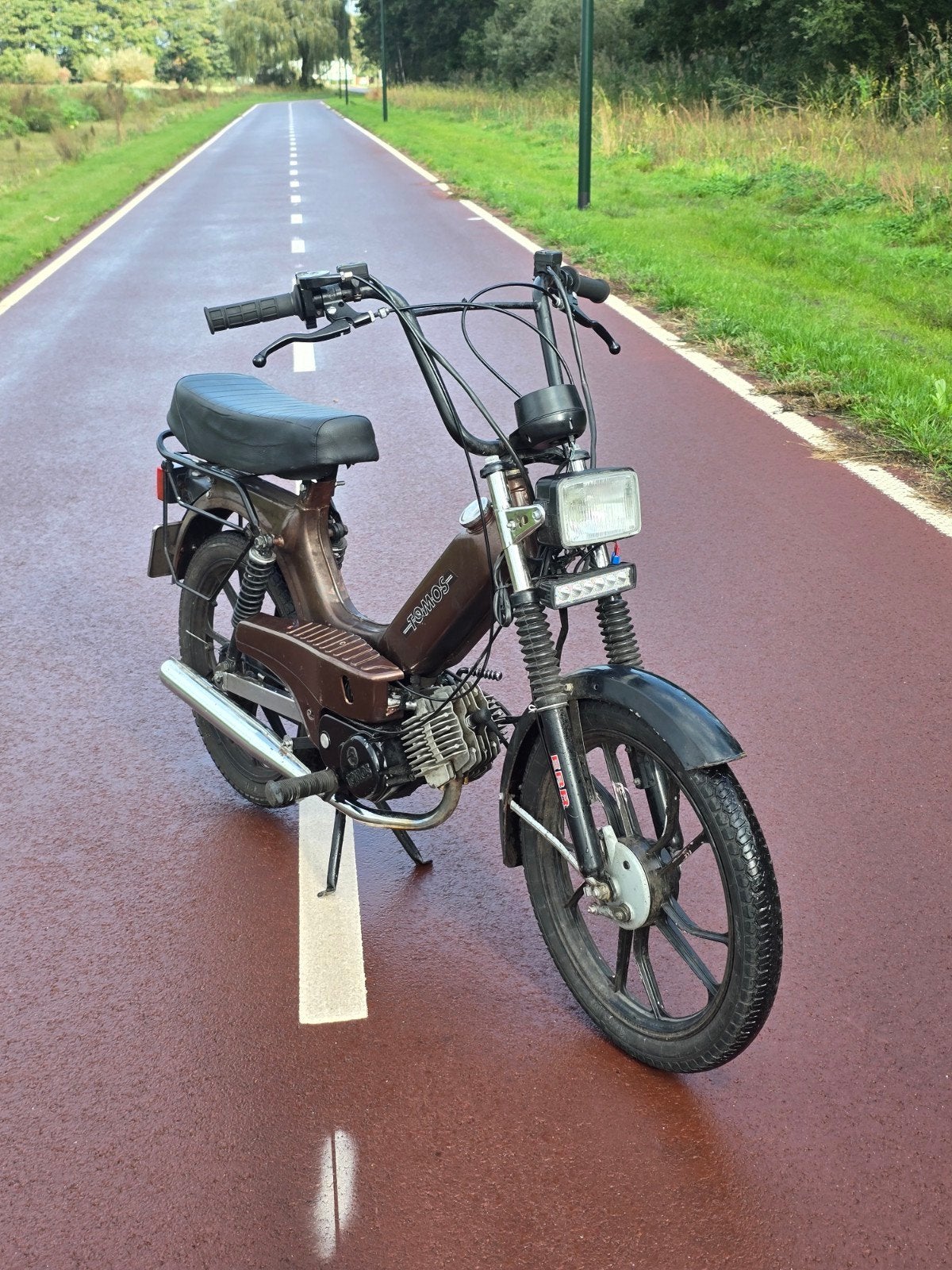 tomos 65cc geel kenteken (ook teruil), Fietsen en Brommers, Ophalen, 65 cc, Zo goed als nieuw, 2 versnellingen