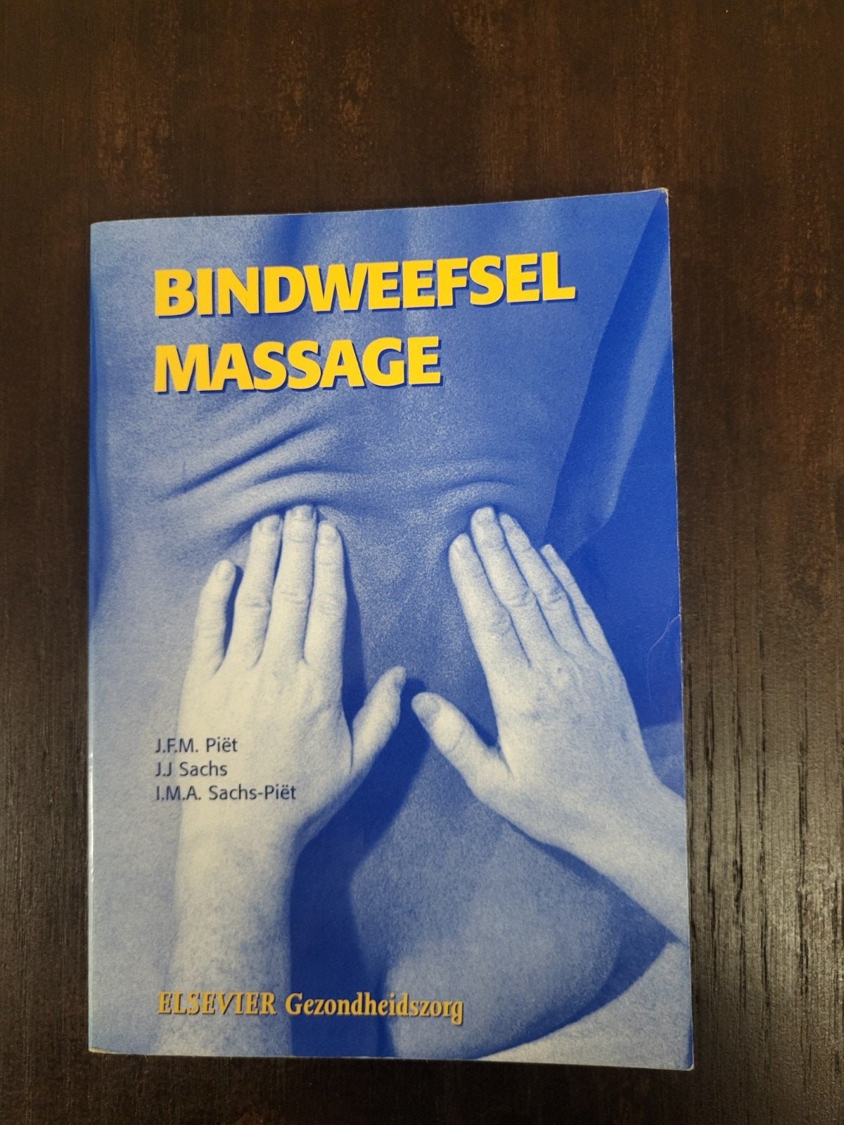 Bindweefselmassage - Elsevier Gezondheidszorg, Ophalen of Verzenden, Gelezen, Gezondheid en Conditie, J.F.M. Piët, J.J. Sachs, I.M.A. Sachs-Piët