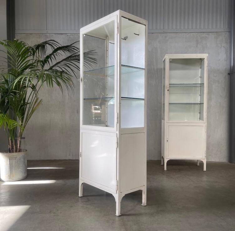 Oude medicijnkast, vintage apothekerskast, kast, vitrine, Antiek en Kunst, Curiosa en Brocante, Ophalen