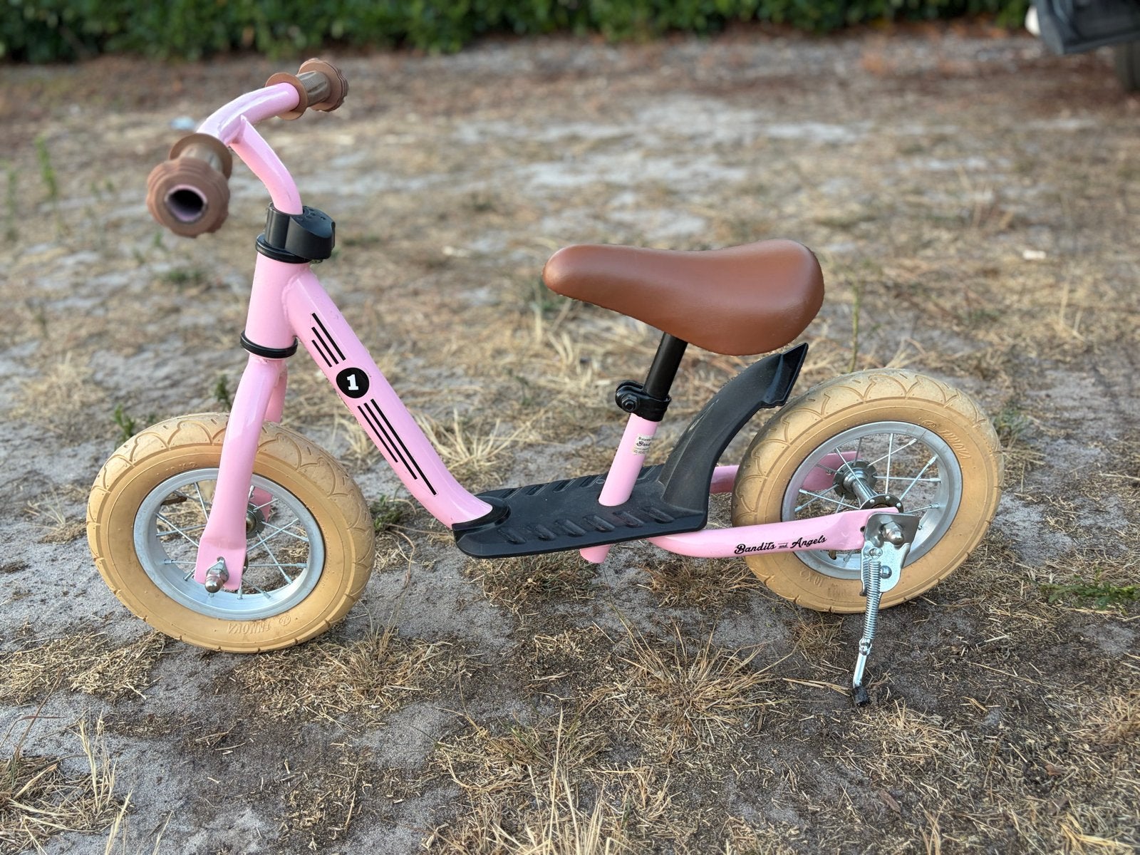 Roze loopfietsje Balance Bike Bandits, Ophalen of Verzenden, Gebruikt, Minder dan 16 inch