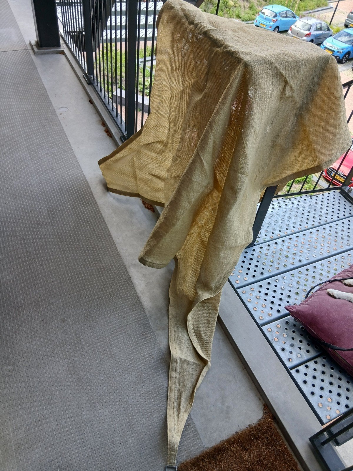 Tarp driehoekig, Ophalen