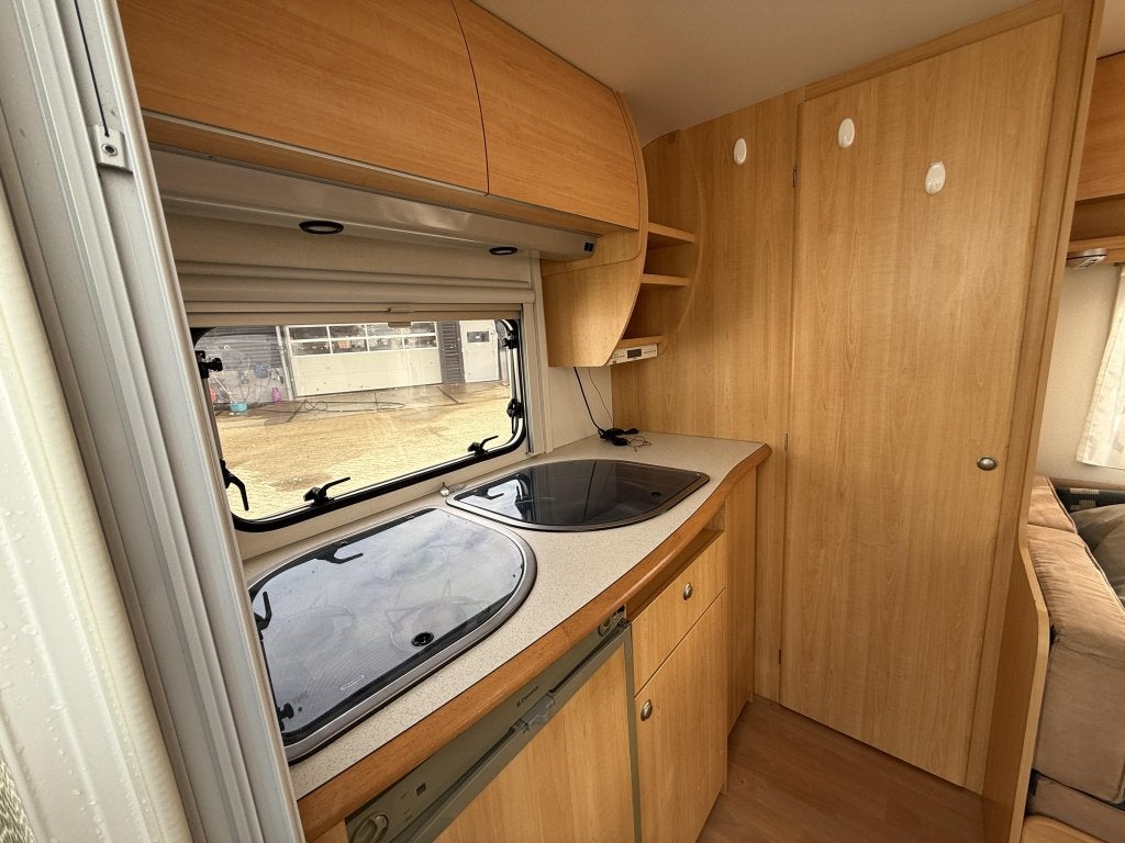 Home-Car Racer Fantasy 43 Truma mover, Voortent,, Caravans en Kamperen, Home-car, Serviceluik, Bedrijf, Treinzit