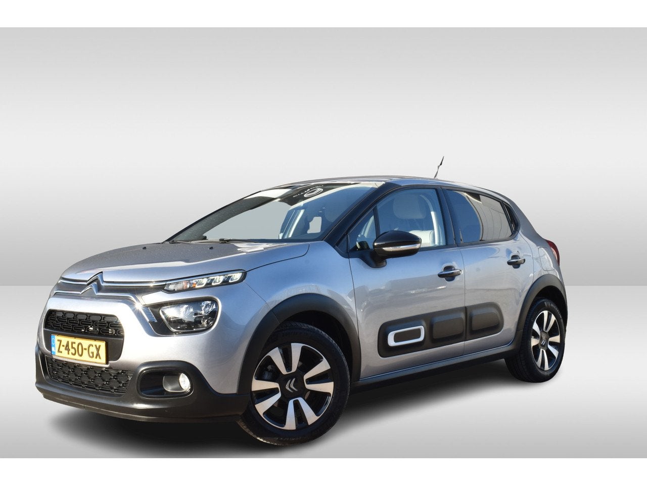 Citroën C3 PureTech 83 Max Airco | Navi | Parkeerhulp |, Voorwielaandrijving, 83 pk, 450 kg, 1199 cc