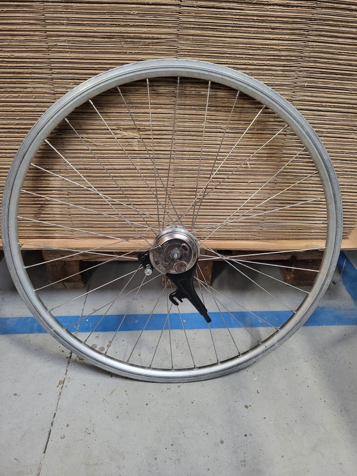 28 inch Shimano Nexus voorwiel met rollerbrake., Fietsen en Brommers, Ophalen, Wiel