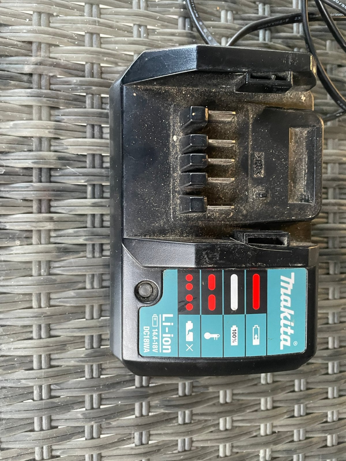 Makita lader, Ophalen, Zo goed als nieuw