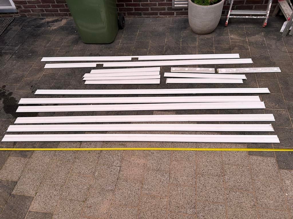 Sierplinten, Ophalen, Gebruikt, Mdf, 200 tot 250 cm