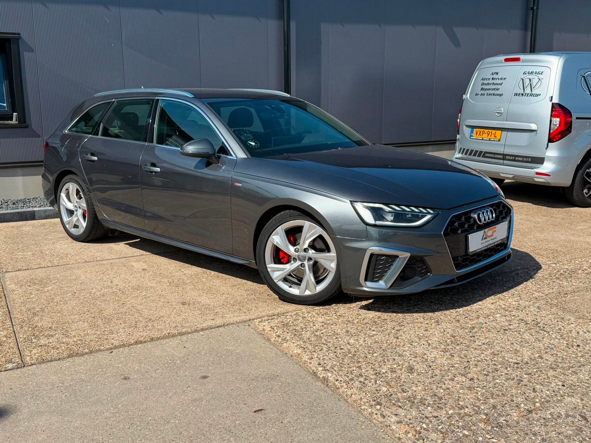 Audi A4 Avant 40 TFSI S-Line 191 PK, Auto's, Stof, Gebruikt, Zwart, 4 cilinders
