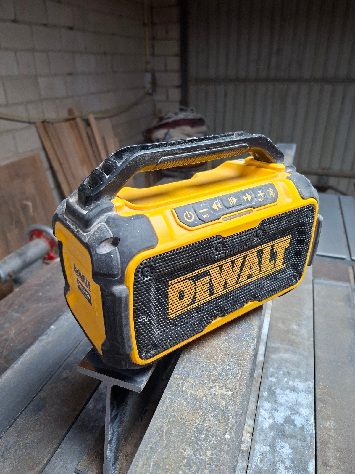 DeWalt Bluetooth bouwradio - Robuust en draagbaar, Overige merken, Gebruikt, Bluetooth, Ophalen of Verzenden