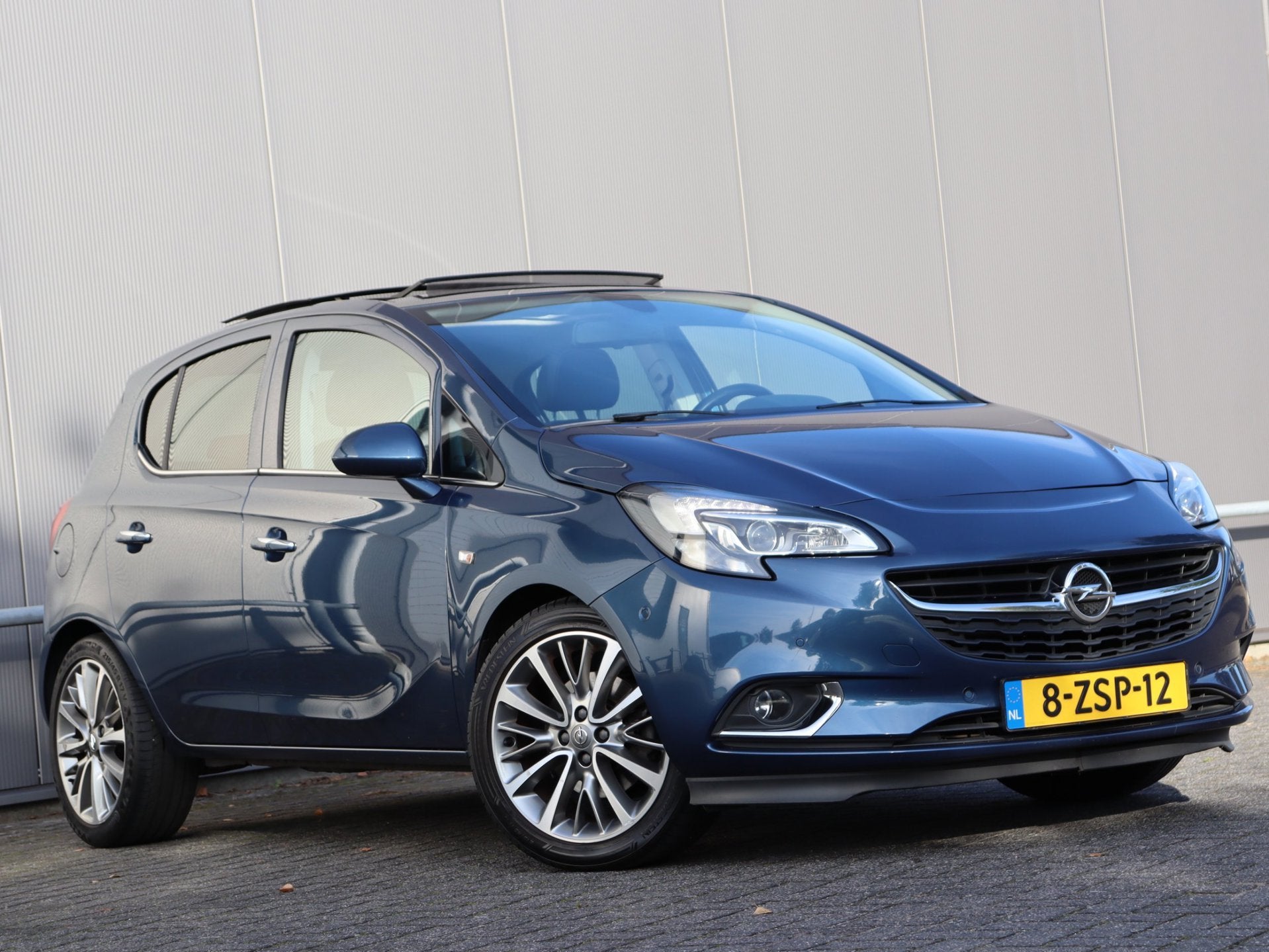 Foto 4 van Opel Corsa 1.0 Turbo Cosmo navigatie panoramadak org NL