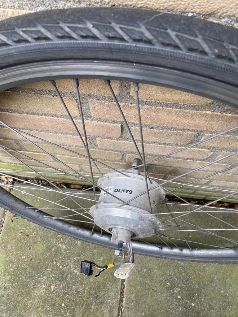 Te koop Sanyo voorwielmotor 2 stuks, Ophalen, Gebruikt