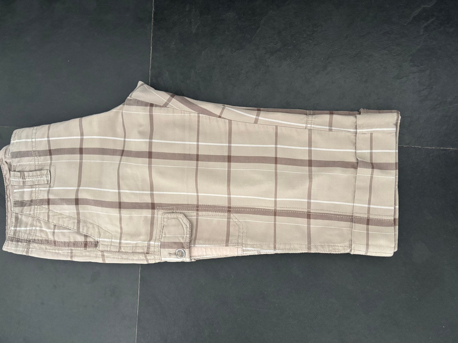 Mooie geruiten dames broek 3/4 Maat 40 € 5.-, Ophalen of Verzenden, Zo goed als nieuw