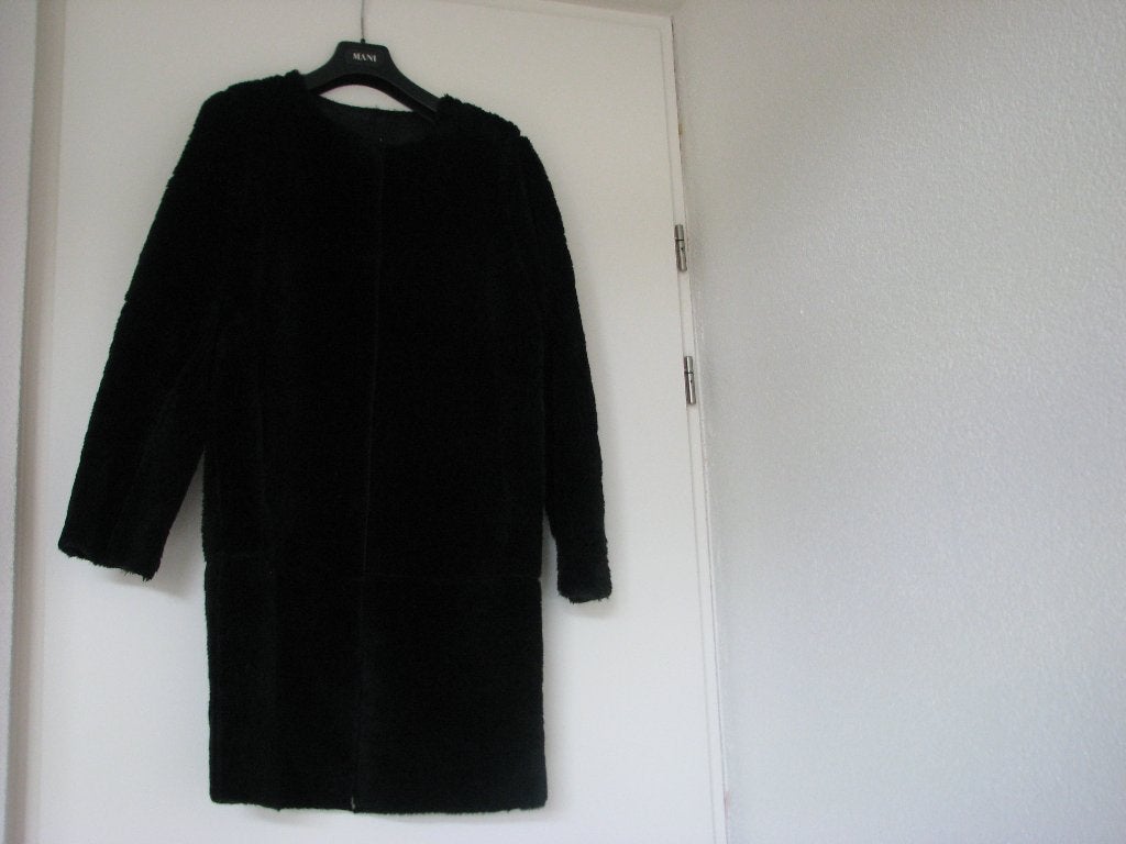 t.k. zwarte dames winterjas, merk Oui mt 36, Ophalen of Verzenden, Zo goed als nieuw, Maat 36 (S), Zwart