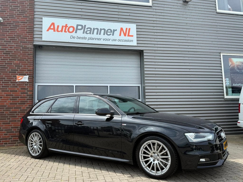 Audi A4 Avant 1.8 TFSI S-Line! Clima! Cruise! Navi! Leder!, Euro 5, Gebruikt, Zwart, 4 cilinders