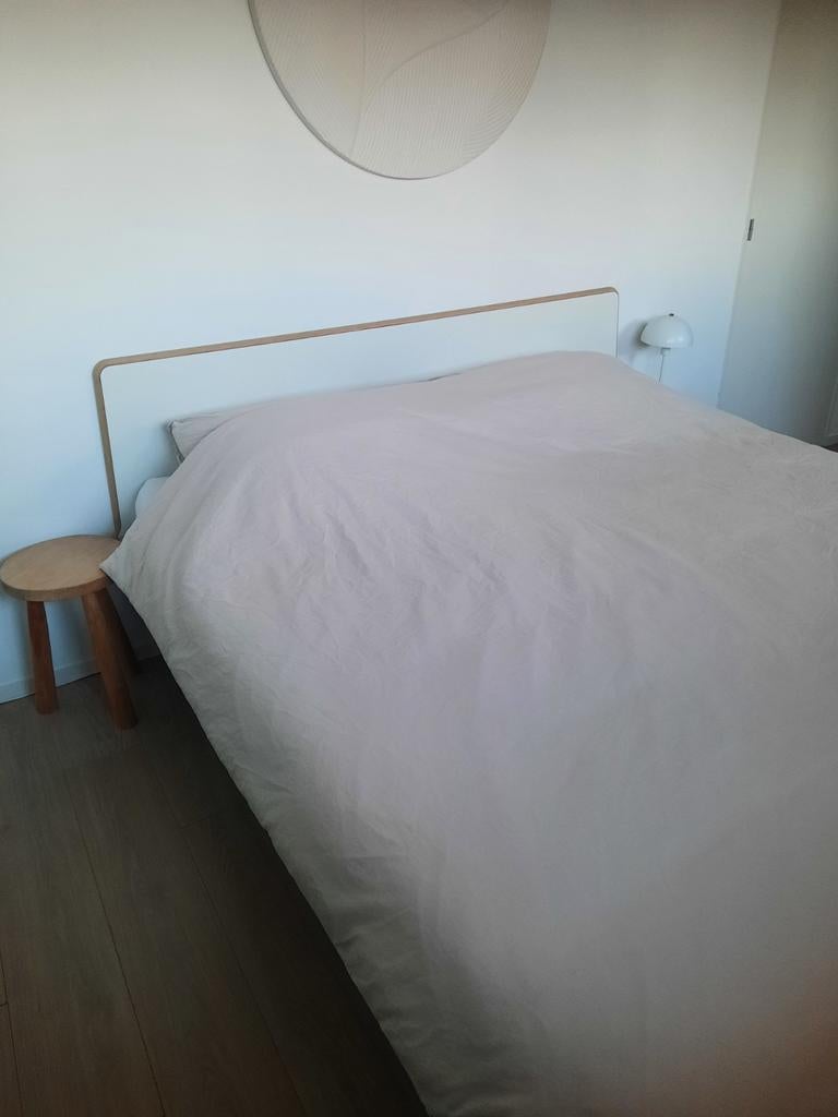 Bed 180x200 met lattenbodems GRATIS in zeer goede staat, Ophalen, Wit, Tweepersoons, Zo goed als nieuw