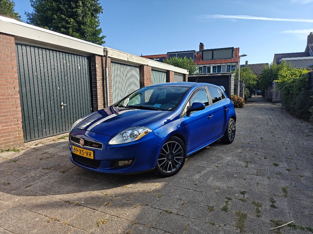 Fiat Bravo 1.4 16V 179pk 5DR 2007 Blauw, Voorwielaandrijving, Stof, 4 cilinders, Handgeschakeld