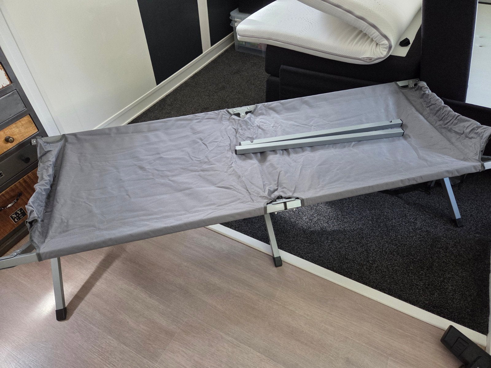 Veldbed, Ophalen, Zo goed als nieuw, Overige