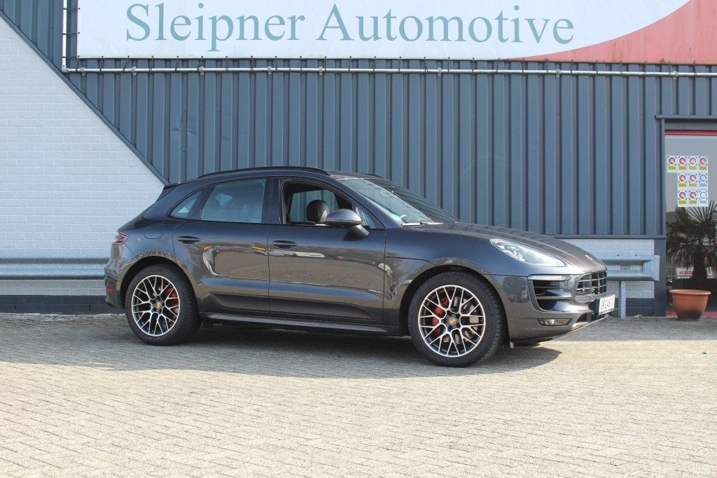 Foto 10 van Porsche MACAN 3.0 GTS Sport Chrono /Leer/ Sportuitlaat/ Trek