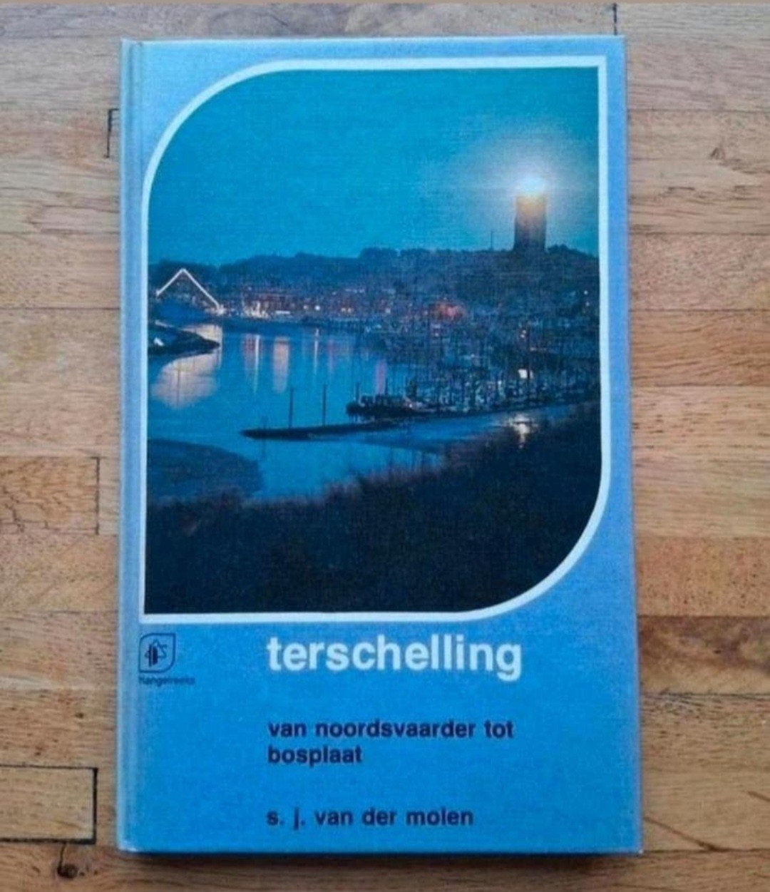 Terschelling van noordsvaarder tir bosplaat fotoboek en info, Boeken, Ophalen of Verzenden, Zo goed als nieuw