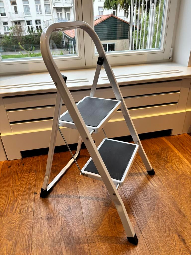 Step ladder, Ophalen of Verzenden, Zo goed als nieuw, Ladder, Minder dan 2 meter