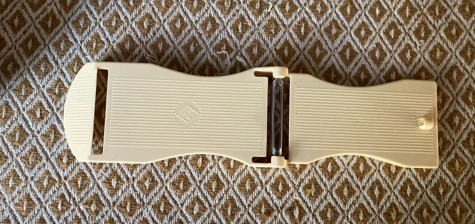 Vintage mandoline snijder Little Robot voor groente/fruit., Beige, Kunststof, Ophalen of Verzenden, Overige merken