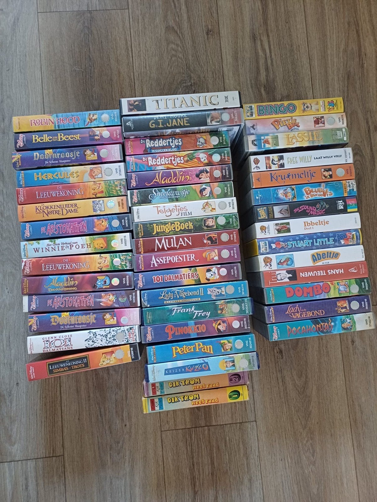 Grote collectie Disney VHS videobanden, Alle leeftijden, Ophalen of Verzenden, Gebruikt, Overige genres