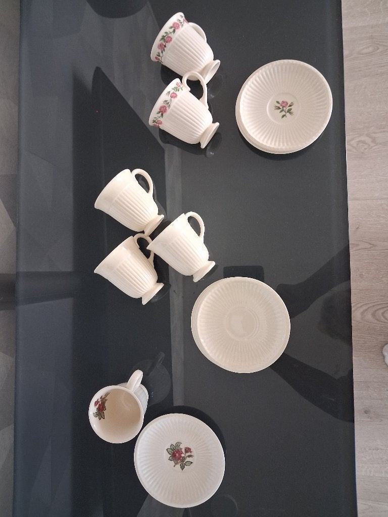 Wedgewood, Huis en Inrichting, Keuken | Servies, Ophalen, Zo goed als nieuw, Kop(pen) en/of Schotel(s), Wedgwood