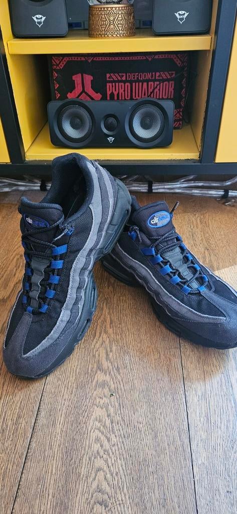 Nike Air Max 95 - Zwart/Blauw/Grijs - Maat valt als 45.5, Nike air max, Zwart, Ophalen of Verzenden, Sneakers of Gympen