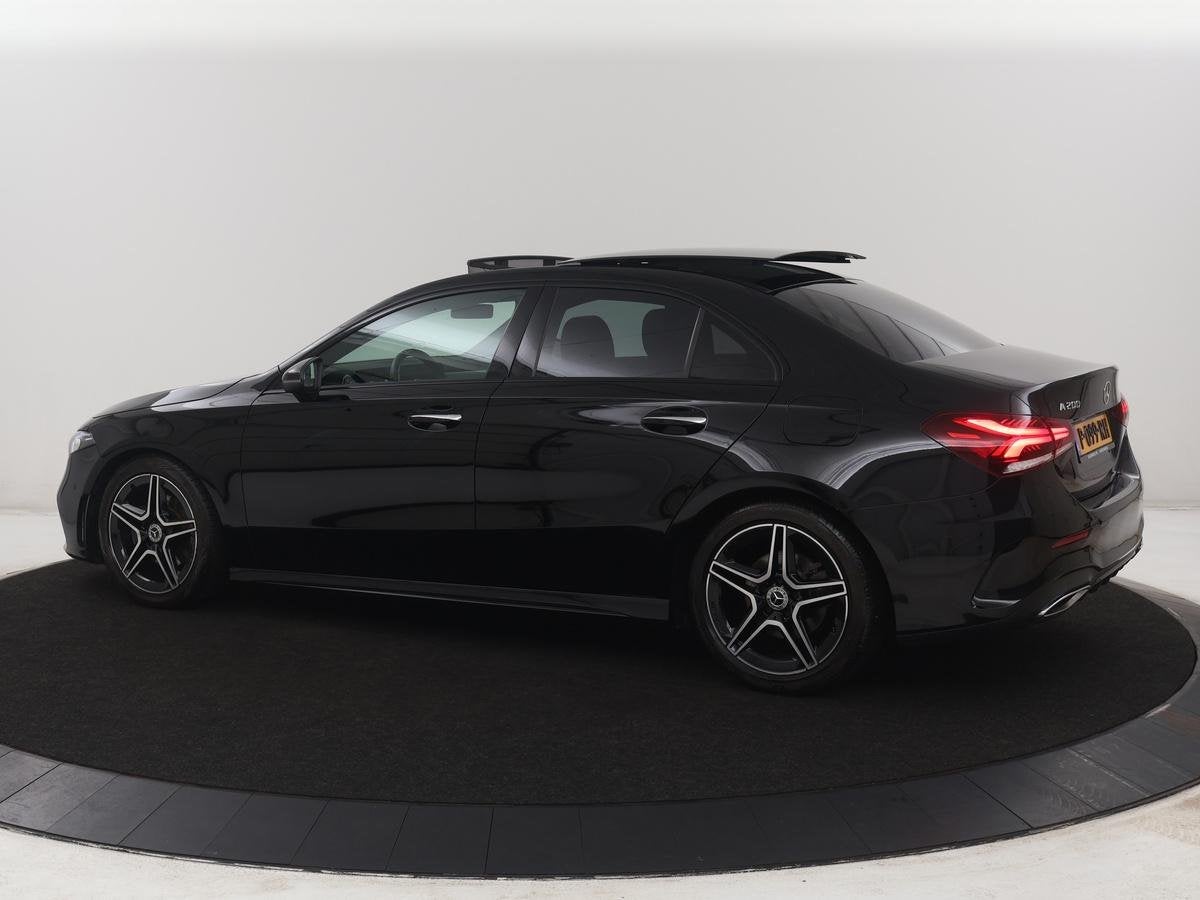 Mercedes-Benz A-klasse 200 Business Solution AMG | Pano.Dak, Auto's, Gebruikt, 4 cilinders, 1290 kg, Leder en Stof