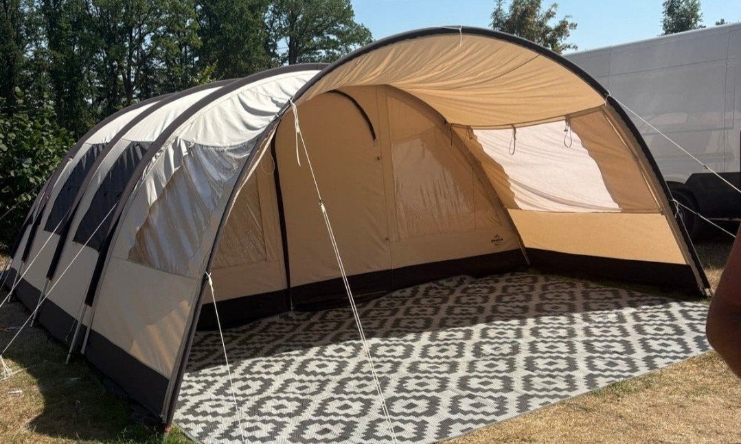 Obelink familia 6 tc tent met stokken, Caravans en Kamperen, Ophalen, Zo goed als nieuw, Tot en met 6