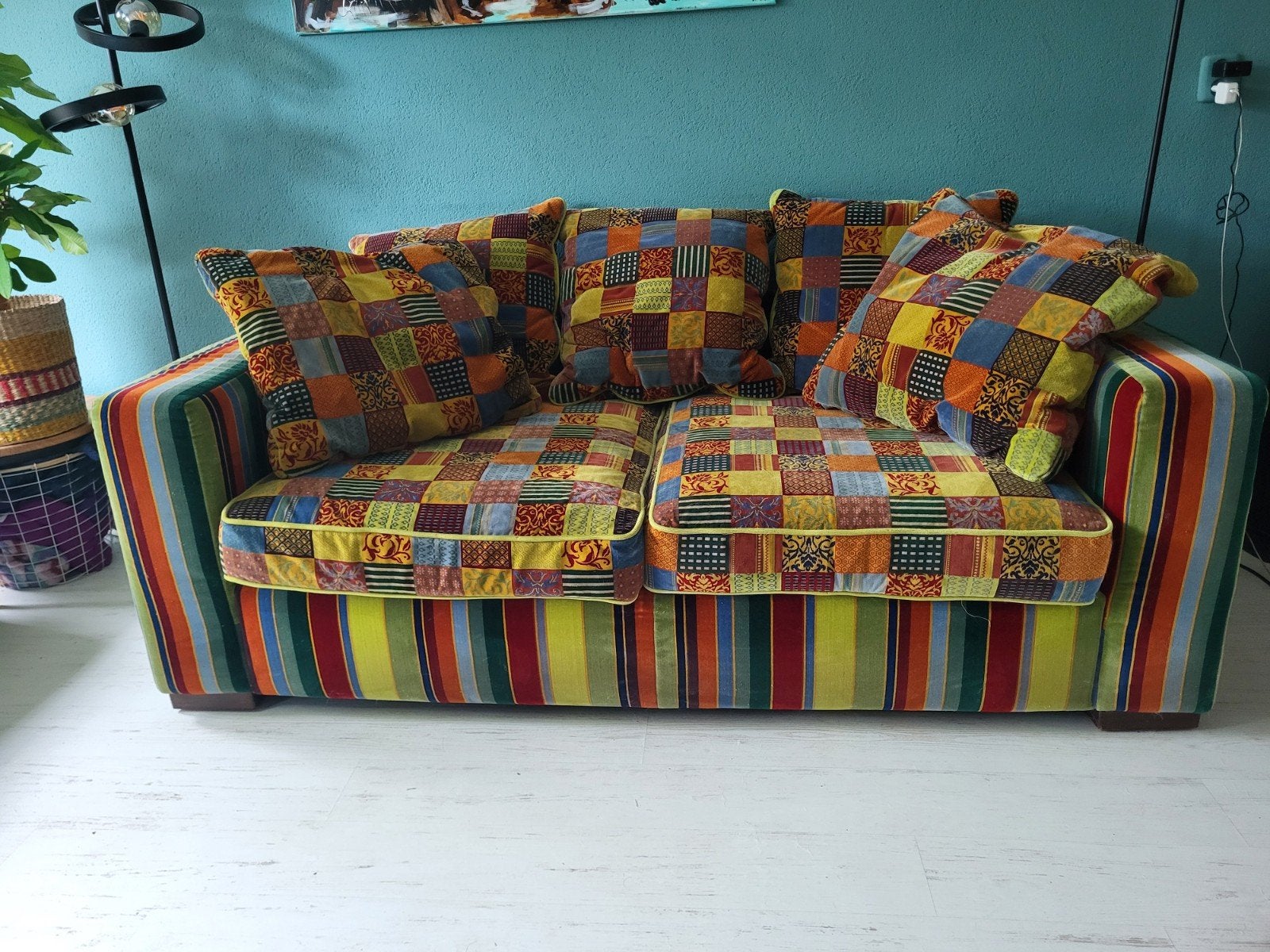 Vrolijke gekleurde bank - perfect voor studenten!, Huis en Inrichting, Banken | Bankstellen, Patchwork, vrolijk, kleurrijk, retro