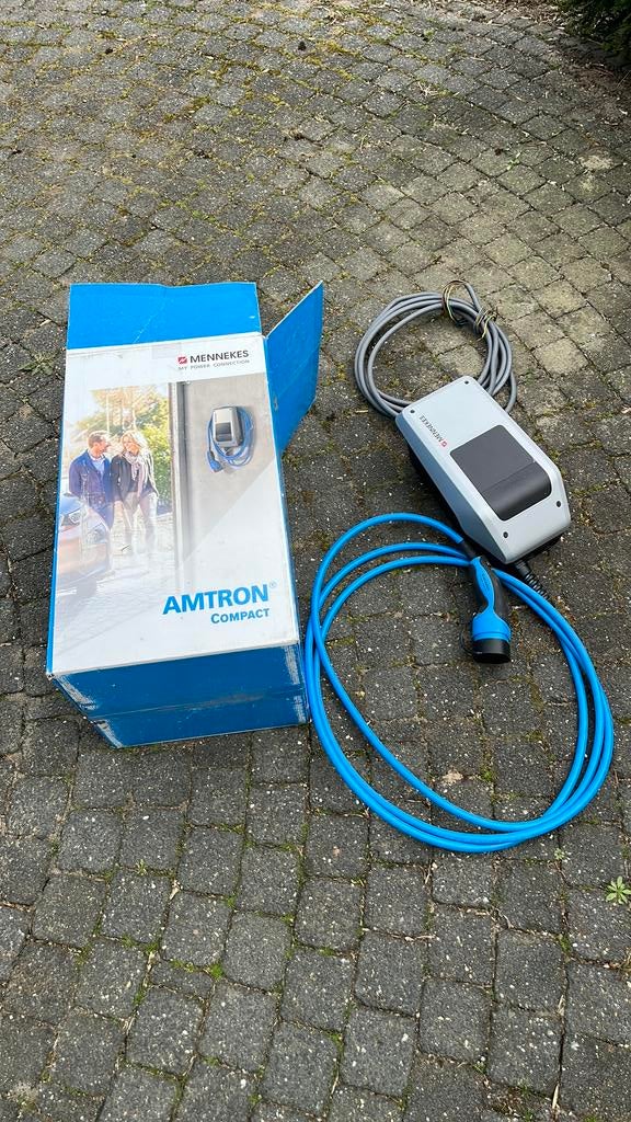 Autolader Amtron compact 11 kw 3 faselader., Auto diversen, Laadpalen, Ophalen, Zo goed als nieuw, Laadkabel