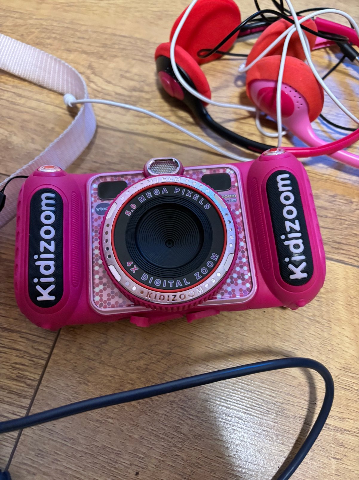 VTech Kidizoom camera roze met 2 koptelefoons, Ophalen of Verzenden, Zo goed als nieuw