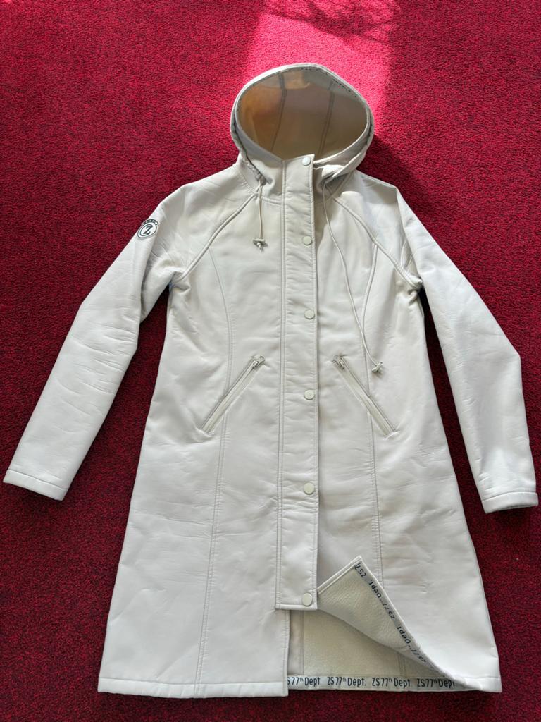 Zoso Softshell Jas met Capuchon - Maat S, Kleur Kit, Ophalen of Verzenden, Zo goed als nieuw