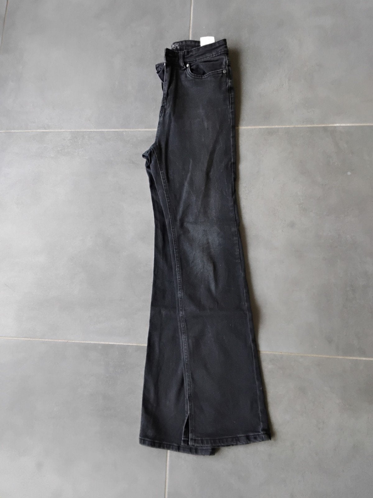 Zwarte spijkerbroek dames maat 36, Kleding | Dames, Zwart, Ophalen of Verzenden, W28 - W29 (confectie 36), Denim 1982