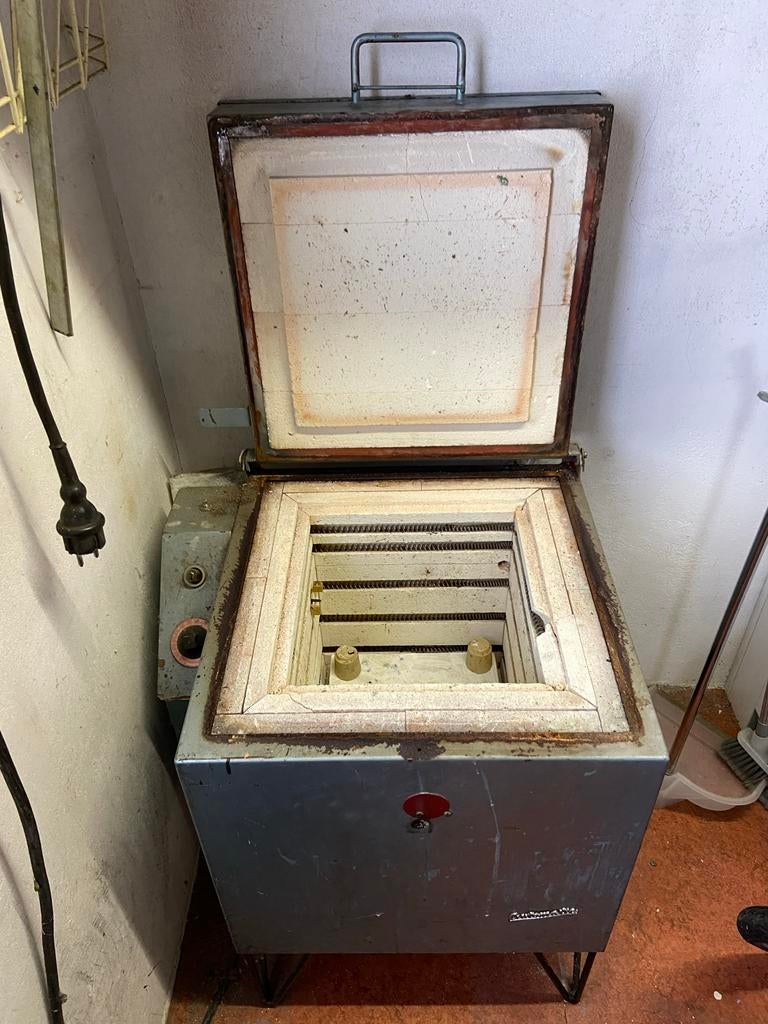 Oude keramiekoven met digitale thermometer. Merk Gutomatic., Hobby en Vrije tijd, Pottenbakken, Ophalen, Gebruikt