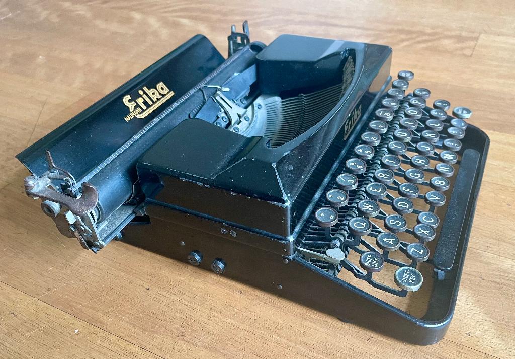 Antieke schrijfmachine, Ophalen