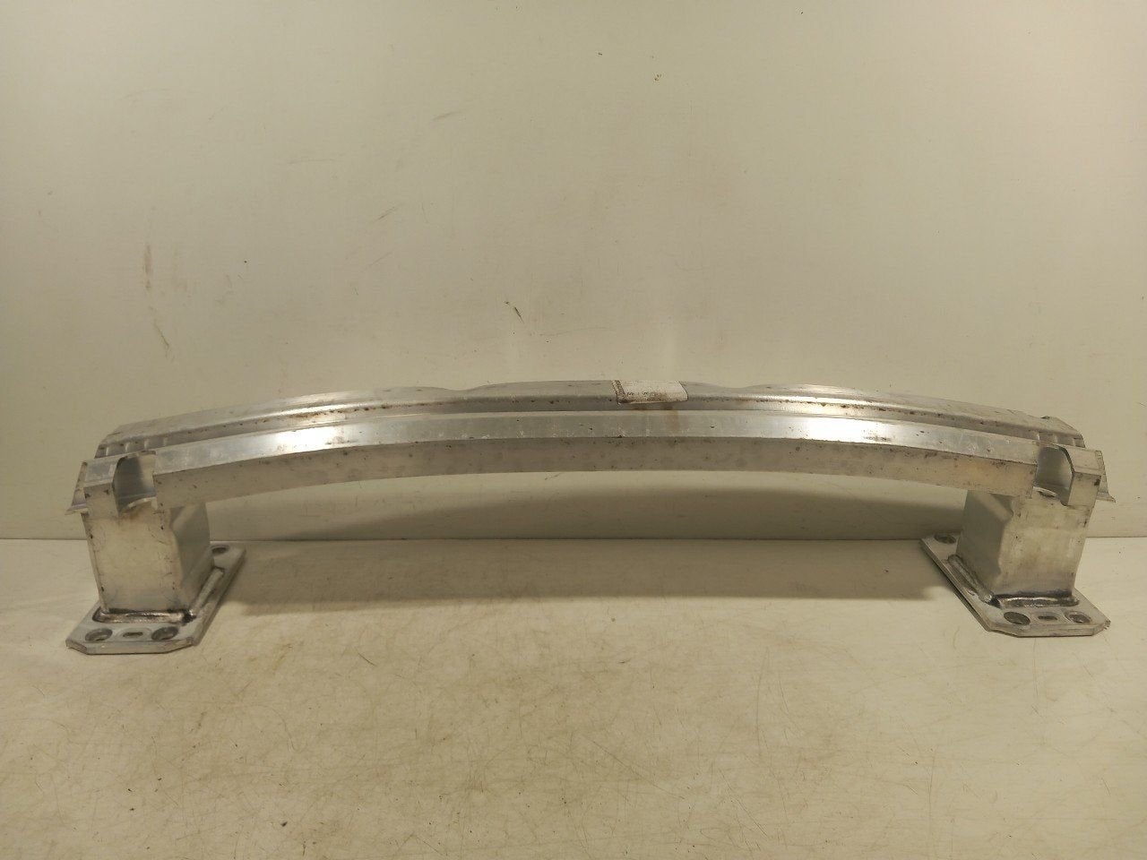Bumperbalk achter Audi Q8, Onderdelen@venauto.nl, Van der Ven Autorecycling B.V., Gebruikt, Ettenseweg 76, 4706 PB Roosendaal, The Netherlands