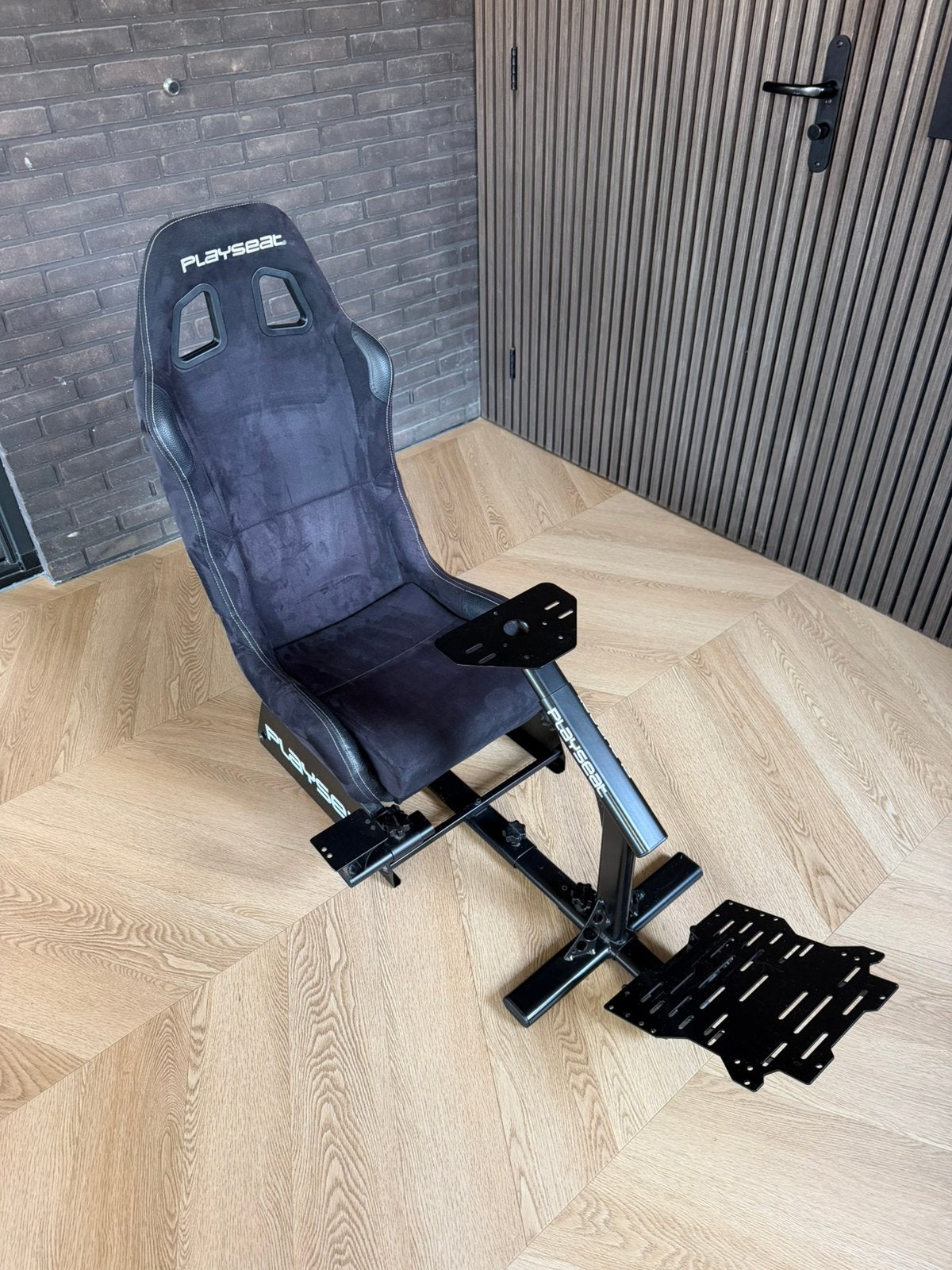 Playseat Alcantara + Thrustmaster T300 + T3PA Pedalen, Spelcomputers en Games, Spelcomputers | Sony PlayStation Consoles | Accessoires
