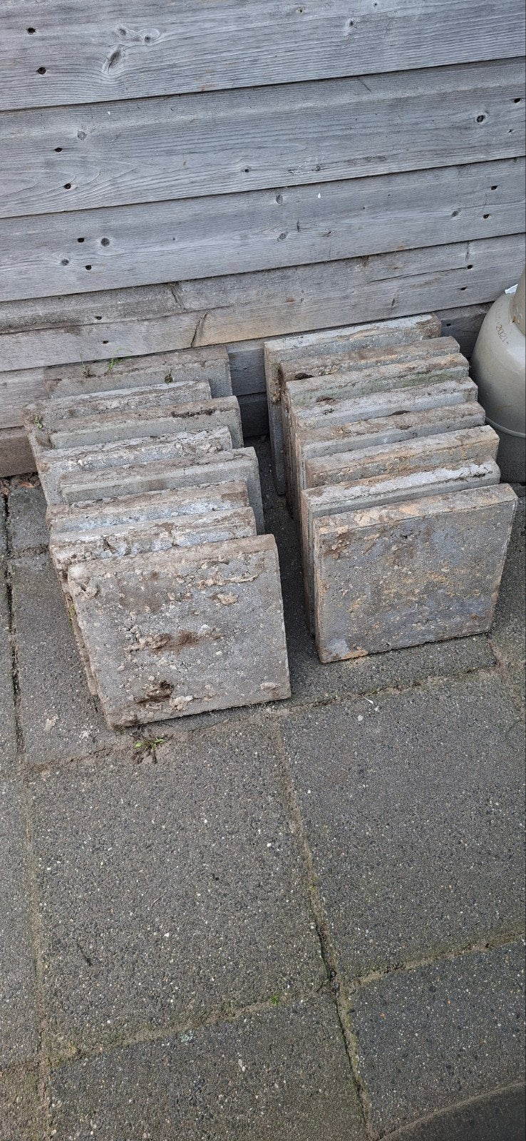 12 gebruikte stoeptegels 30x30 cm, Tuin en Terras, Ophalen, Gebruikt, Minder dan 5 m², Beton