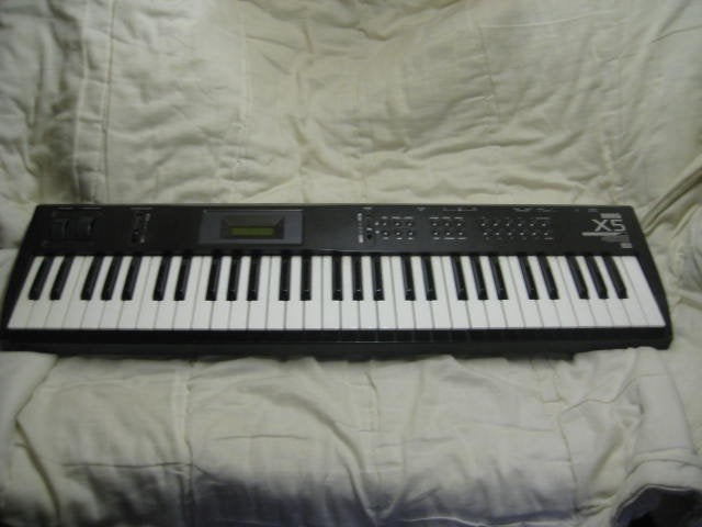 SYNTHESIZER KORG X5, Muziek en Instrumenten, Synthesizers, 61 toetsen, Korg, Ophalen of Verzenden, Zo goed als nieuw