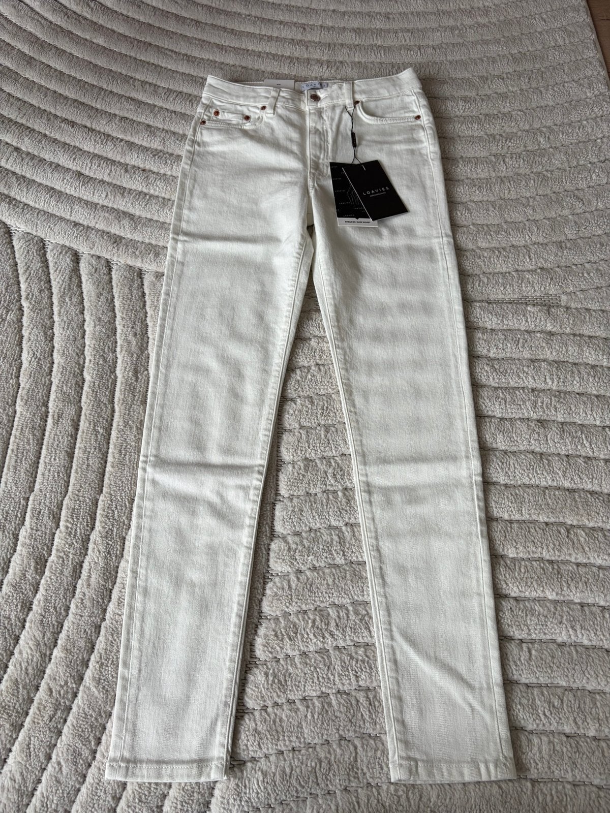 Loavies witte broek - Maat W26, Ophalen of Verzenden, Nieuw, Wit, W27 (confectie 34) of kleiner