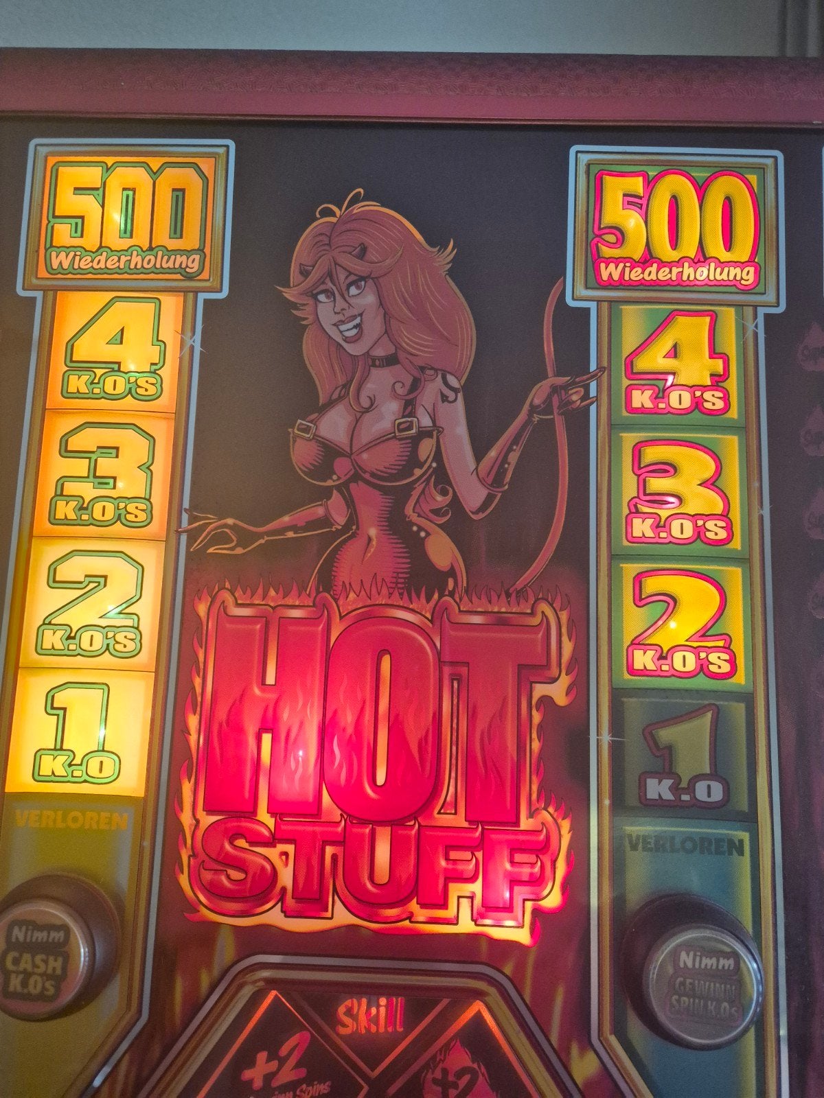 Barcrest Hot Stuff Duitse Kast Gokkast, Verzamelen, Euro, Ophalen, Gebruikt, Met sleutels