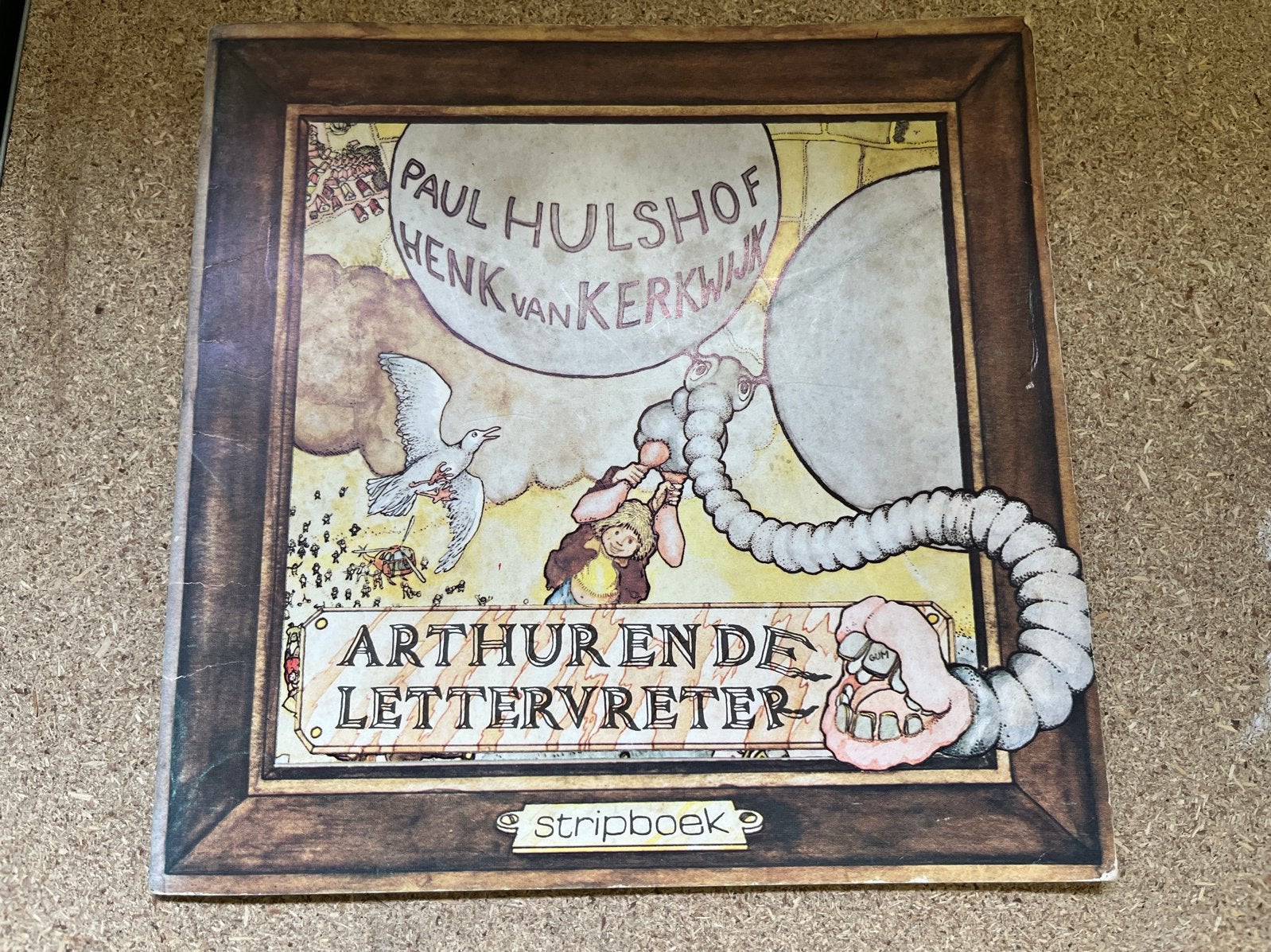 Arthur en de Lettervreter - Paul Hulshof, Henk van Kerkwijk, Eén stripboek, Ophalen of Verzenden, Gelezen