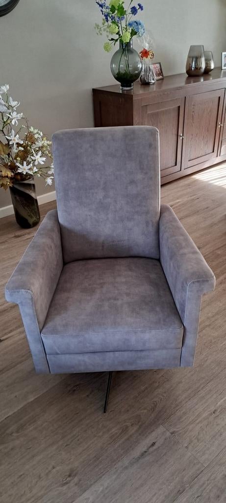 Draaibaar fauteuil grijs, Ophalen, Zo goed als nieuw, 75 tot 100 cm, 50 tot 75 cm