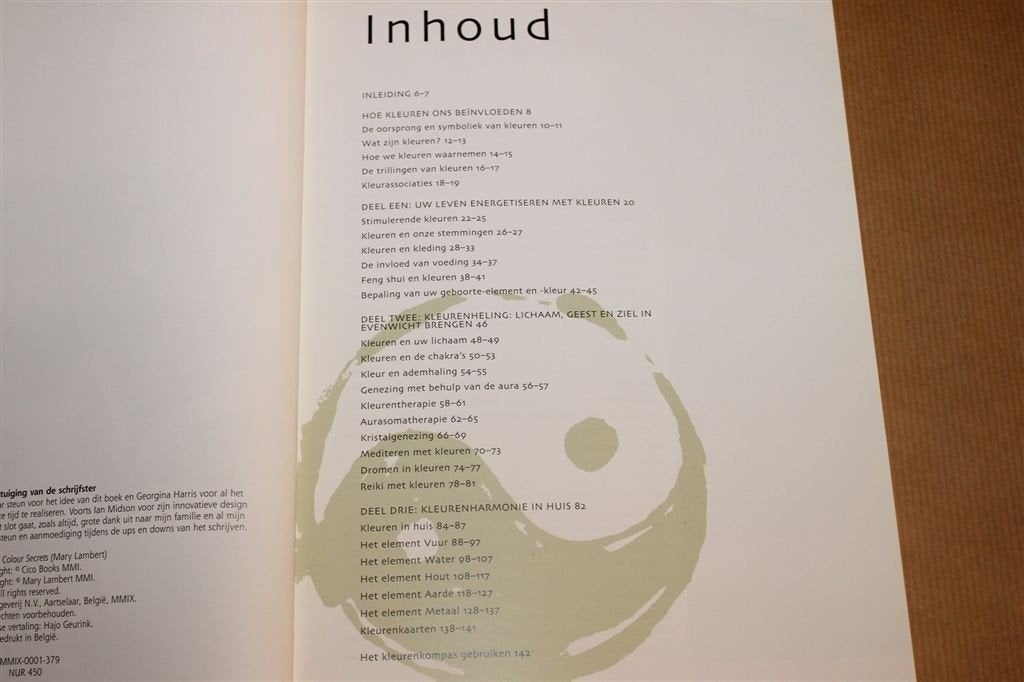 Ontdek de Bijzondere Kracht van Kleuren — Energie & Harmonie, Ophalen of Verzenden, Zo goed als nieuw, Overige onderwerpen, Achtergrond en Informatie