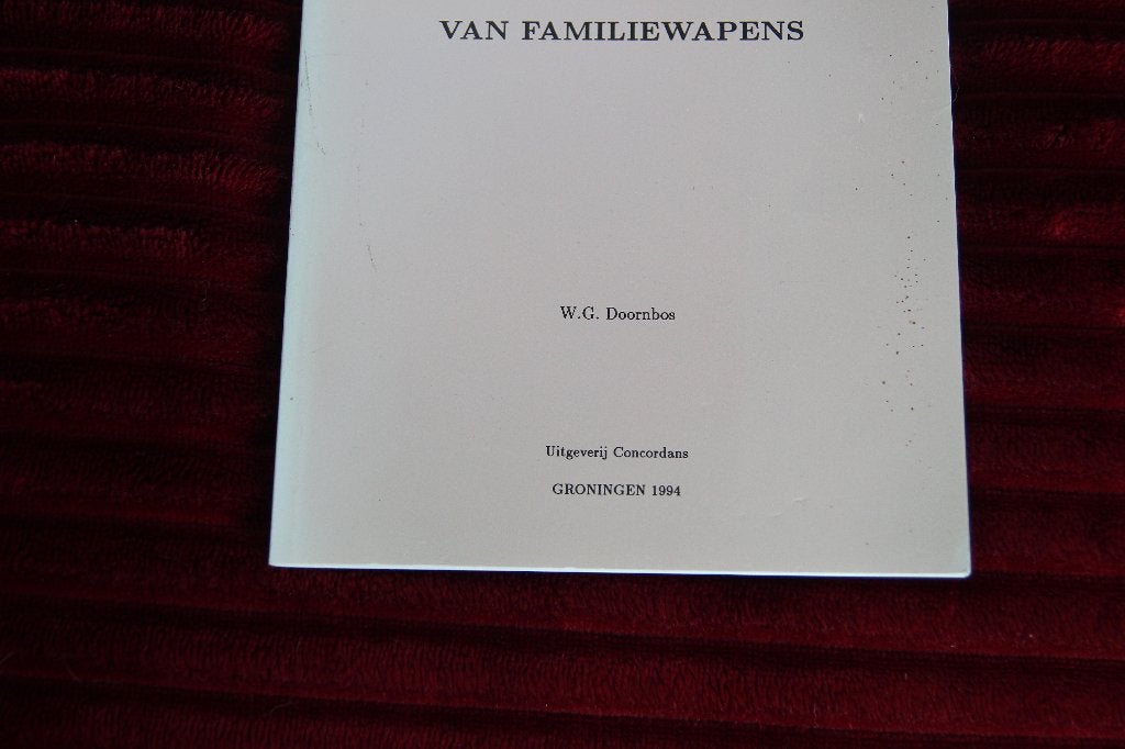 Groninger repertorium van familiewapens, Ophalen of Verzenden, Gelezen