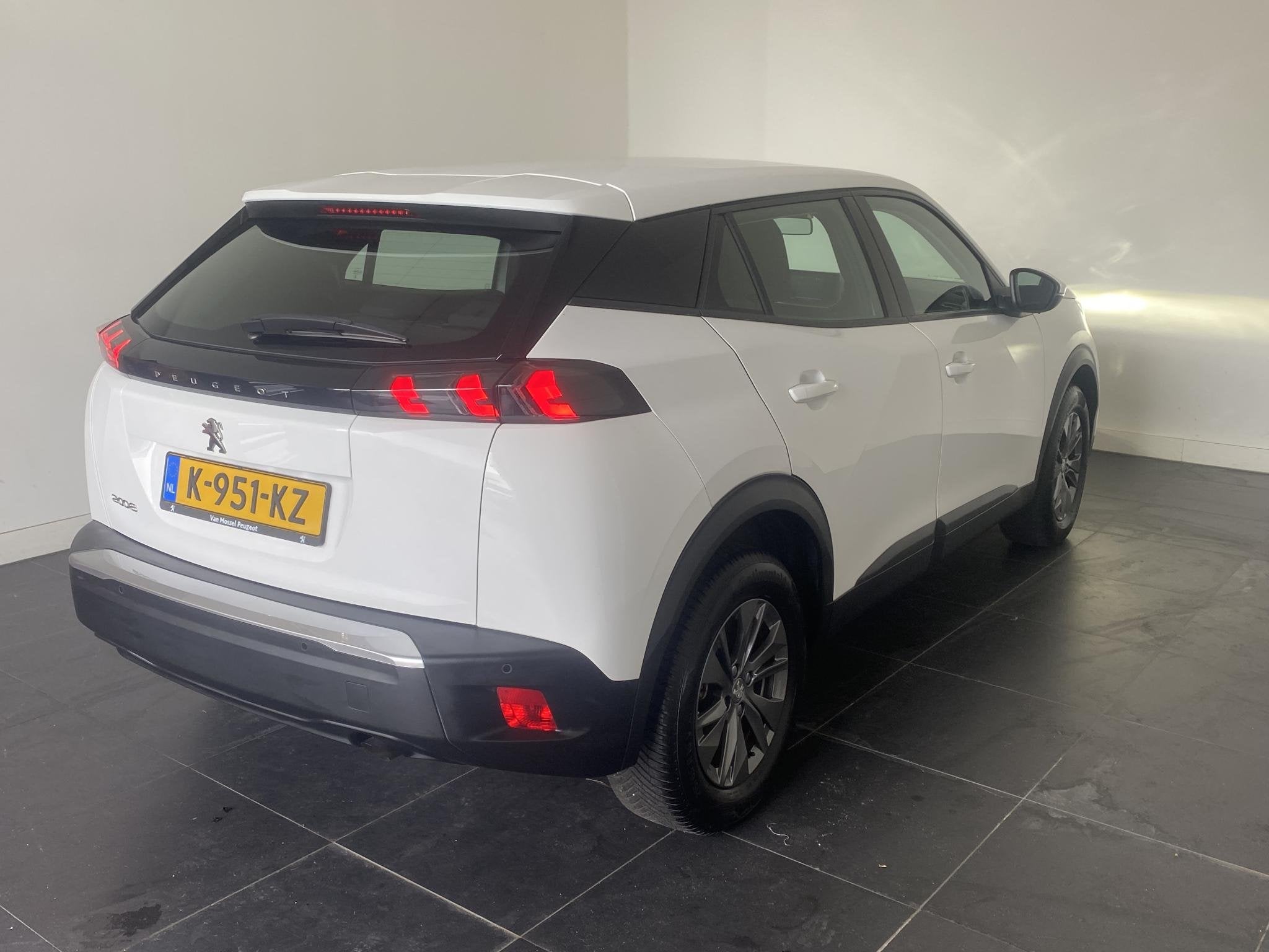 Peugeot 2008 1.2 Active | 101 PK |APPLE CARPLAY & ANDROID AU, 12 maanden, Stof, Gebruikt, Euro 6