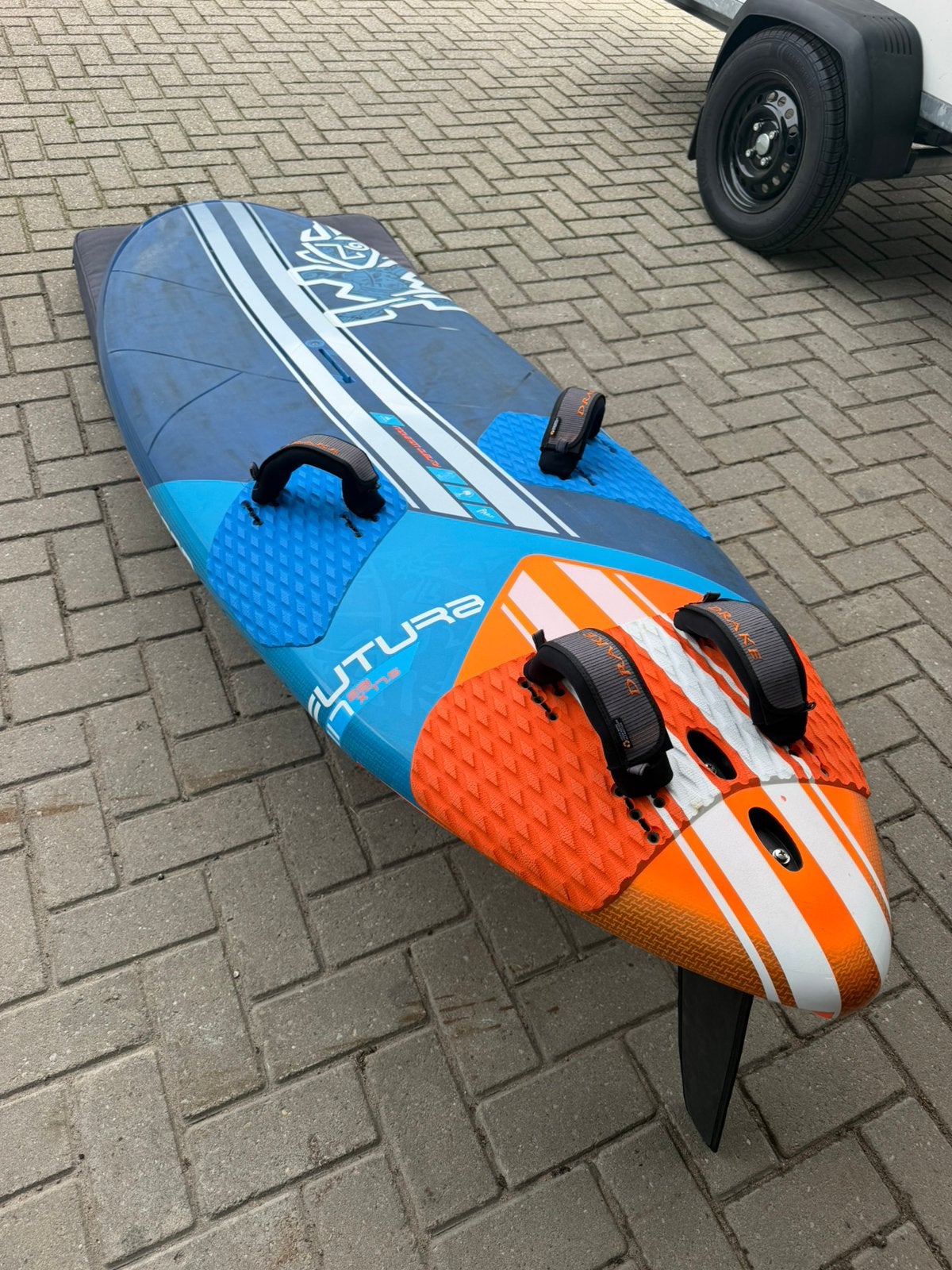 Starboard Futura 117 L.C.F Carbon ZGAN! Super mooi board!, Ophalen, Zo goed als nieuw, Plank